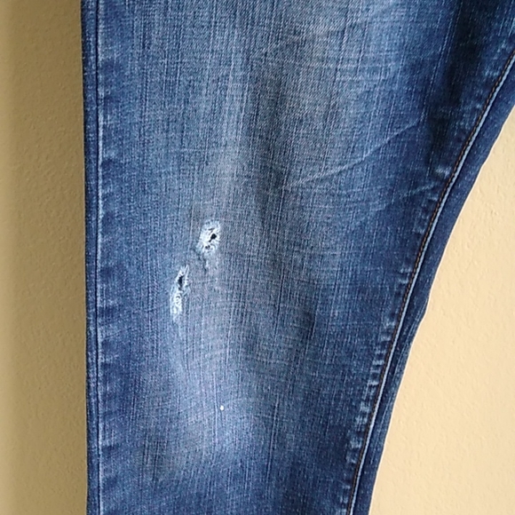 Thread & Cloth Distressed Slim Straight Jeans with raw hem Size 32 - Picture 4 of 13